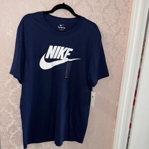 Nike Men's Dark Blue Short Sleeve Tee